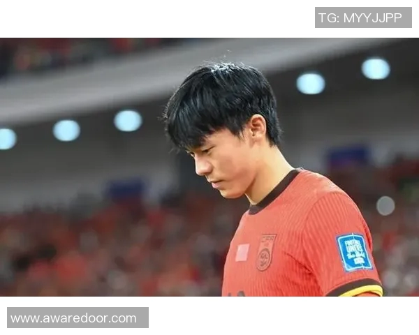 中国明星足球队陈楚生的崛起与挑战探索他在足球界的影响力与未来发展