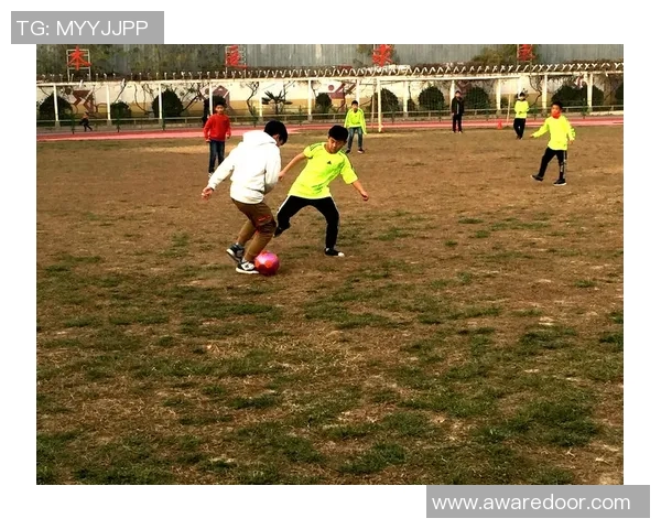 中学足球花绽放青春梦想助力校园体育文化发展 中学足球花绽放青春梦想助力校园体育文化发展